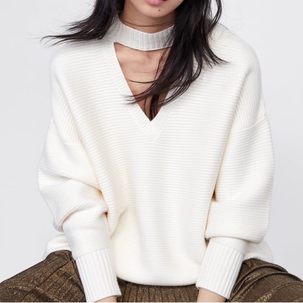 Zara Elegant Cream V-Neck Sweater